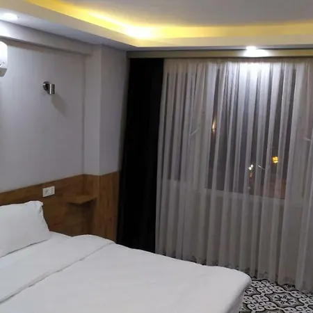 Greenpine Taksim 5* Istambul