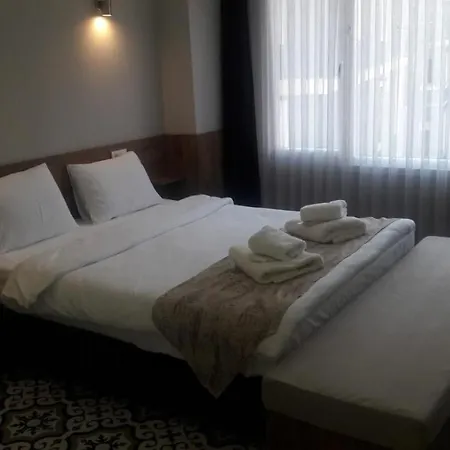 Greenpine Taksim Hotel 5*