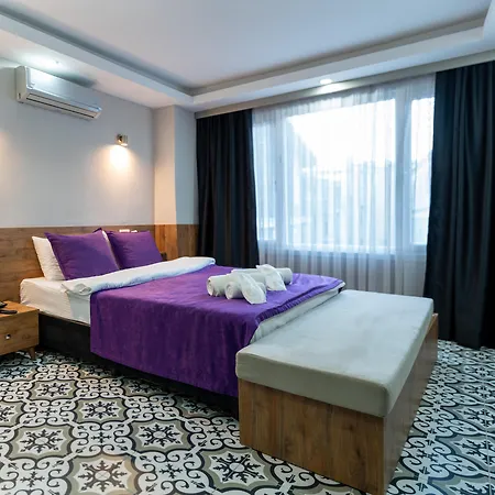 Greenpine Taksim 5*
