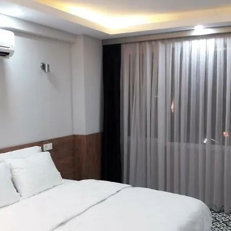 Отель Greenpine Taksim Стамбул