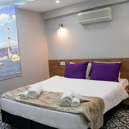 Greenpine Taksim 5*